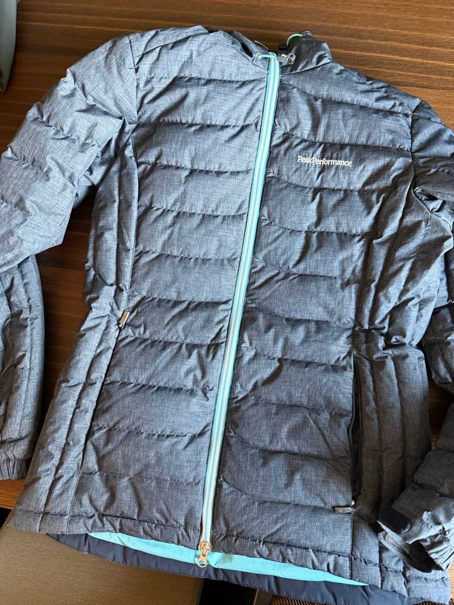 Peak Performance Giacche: Peak Performance Daunenjacke/Skijacke – Usato da Sursee venduto da ste_zr96