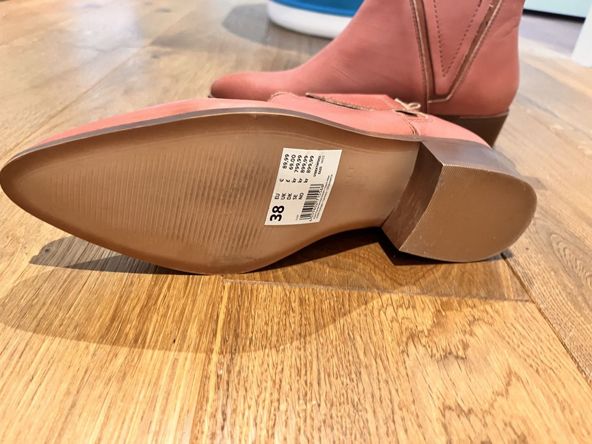 Esprit Scarpe da donna: Esprit Stiefeletten, Grösse 38, neuwertig! – Nuovo (secondo la descrizione) da Bern venduto da SN2 1