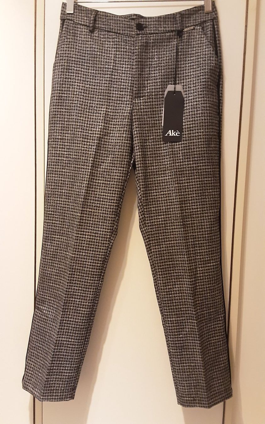 Pantaloni: Pantalon neuf, S, gris et noir – Nuovo e nell'imballaggio originale da Neuchâtel venduto da Virgule50