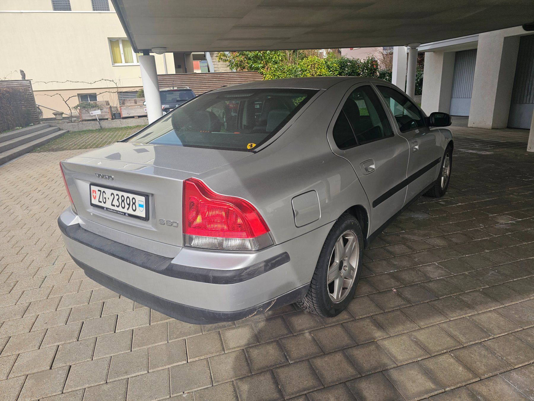 Volvo Automobili: Volvo S60 frisch ab mfk – Usato da Baar venduto da tuga1970 4