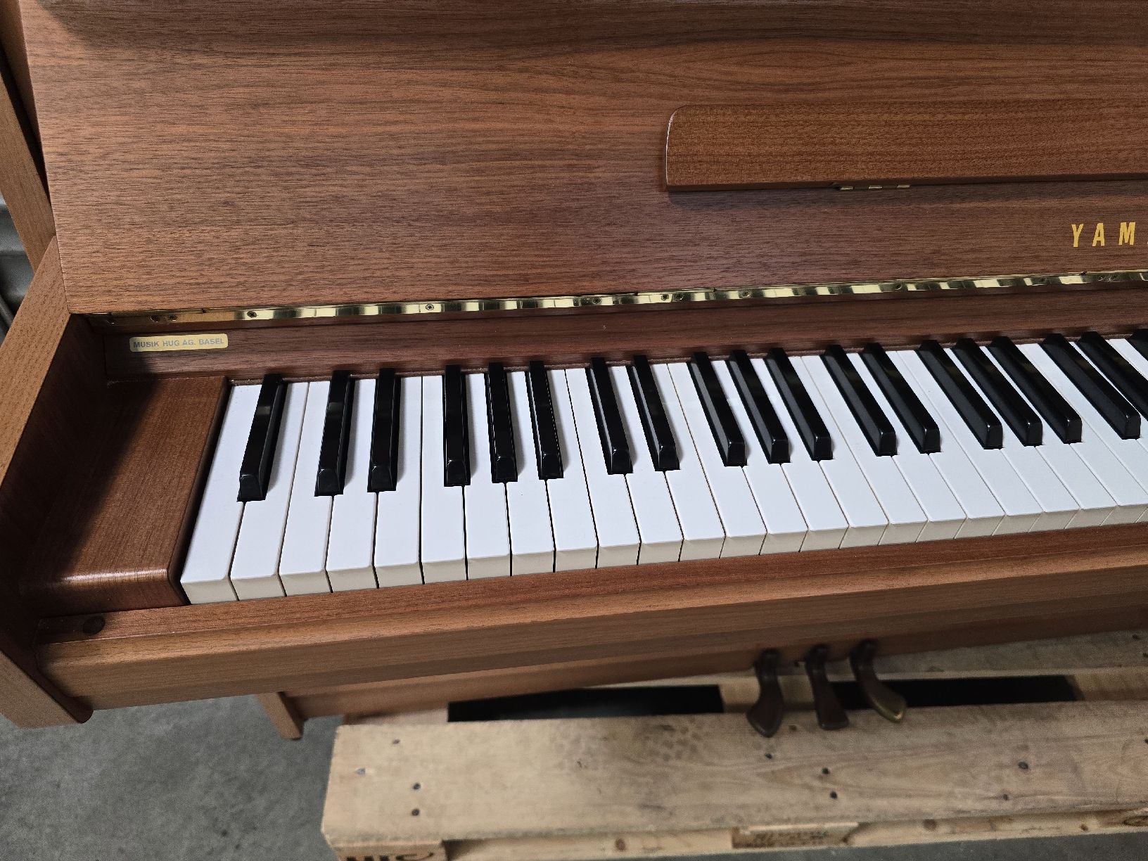 Yamaha Strumenti musicali: Klavier Yamaha C2764644 mit Hocker – Usato da Basel venduto da Esso123 3