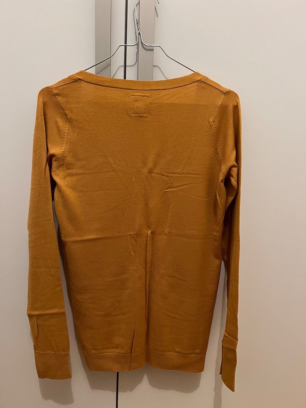 Pullover & Sweatshirts: Chic Cardigan Strickjäckli Gr M / 28 Sweater & Strickjacke – Gebraucht aus Basel von Harper.G 1