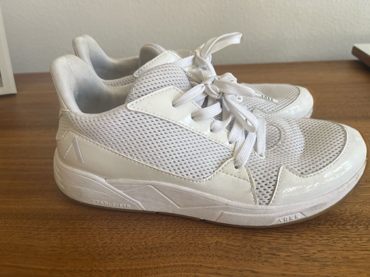 Herrenschuhe: ARKK Danmark schneeweiße Sneaker 39 – Gebraucht aus Zürich von kleinesgrau