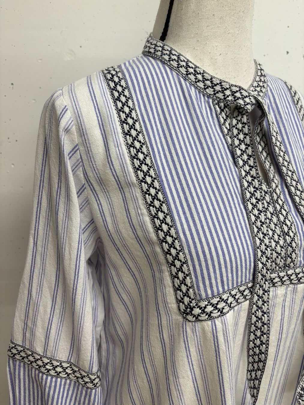 Rich & Royal Camicette: Rich&Royal Bluse gestreift mit Stickerei Boho blau Gr. 34 – Nuovo (secondo la descrizione) da Regensdorf venduto da secondchancefashion 3