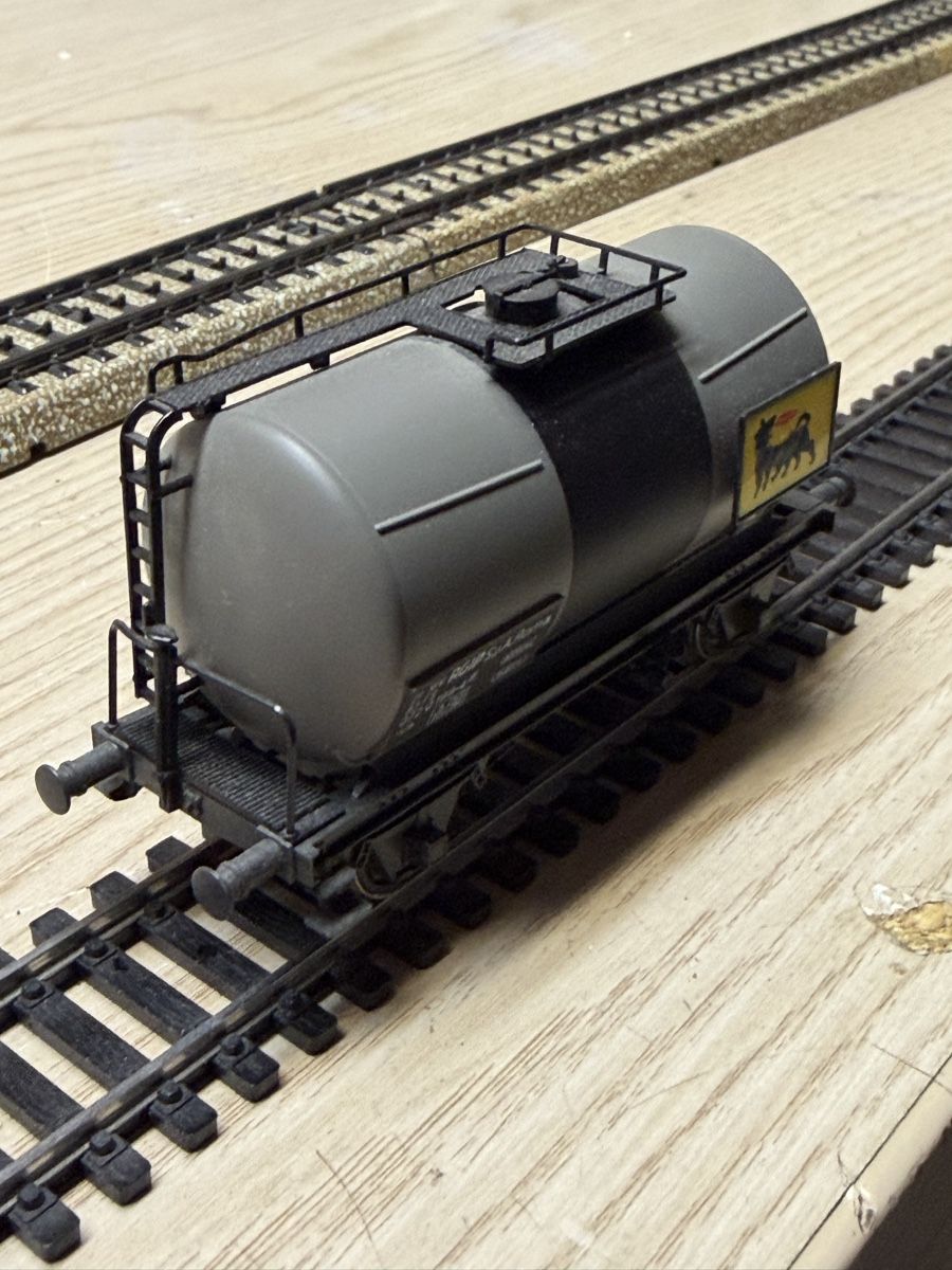 Rivarossi Modellini di ferrovie: Rivarossi Güterwagen HO – Usato da Herzogenbuchsee venduto da ioa_zcm6 1