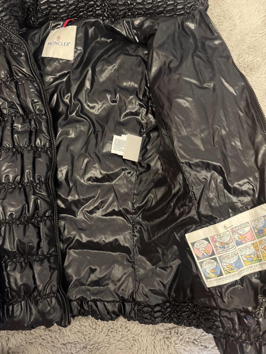 Moncler Jacken: Moncler Puffer Jacket Black Size 3 Good Condition – Gebraucht aus Arzier-Le Muids von kol_6zbr 2