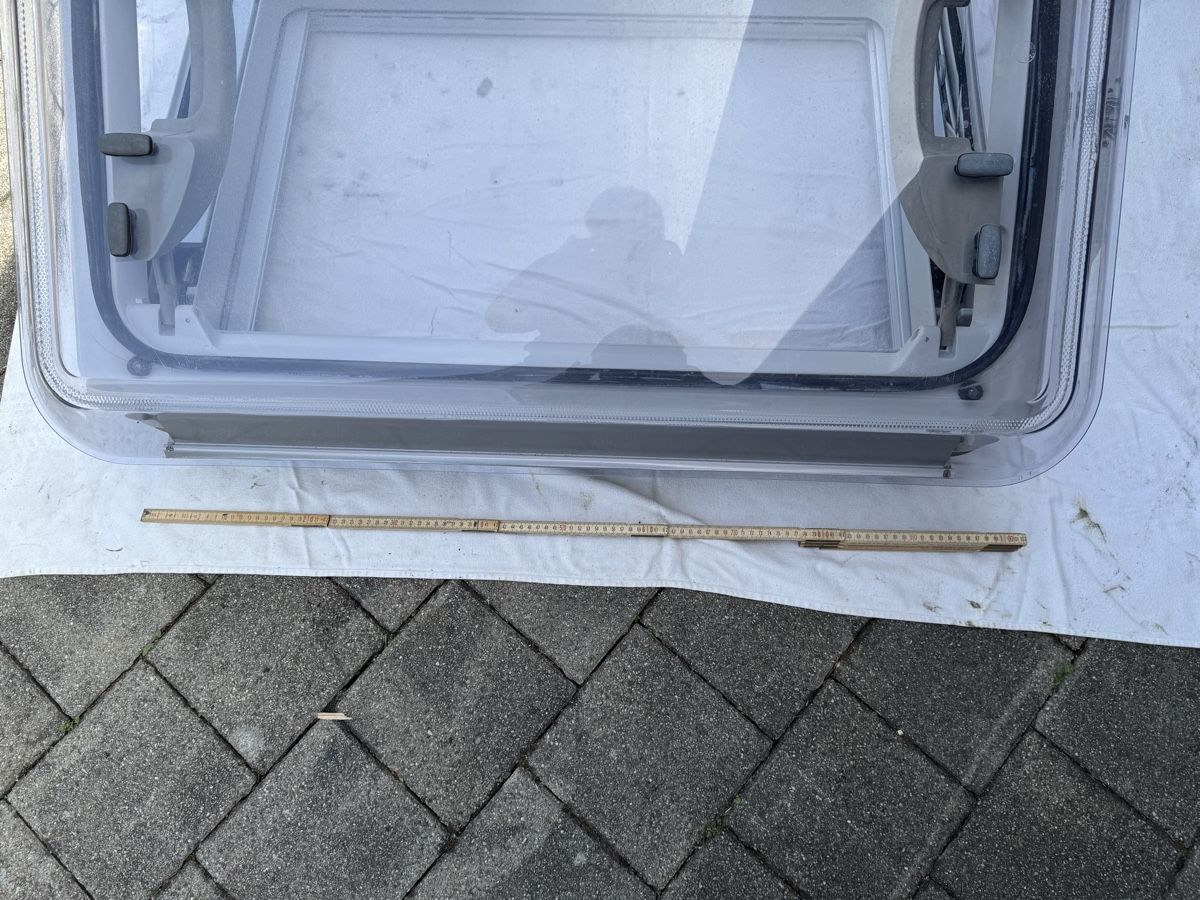 Finestre: Wohnmobilfenster mit Fliegengitter und Rollo – Usato da Obergösgen venduto da _CB_ 2