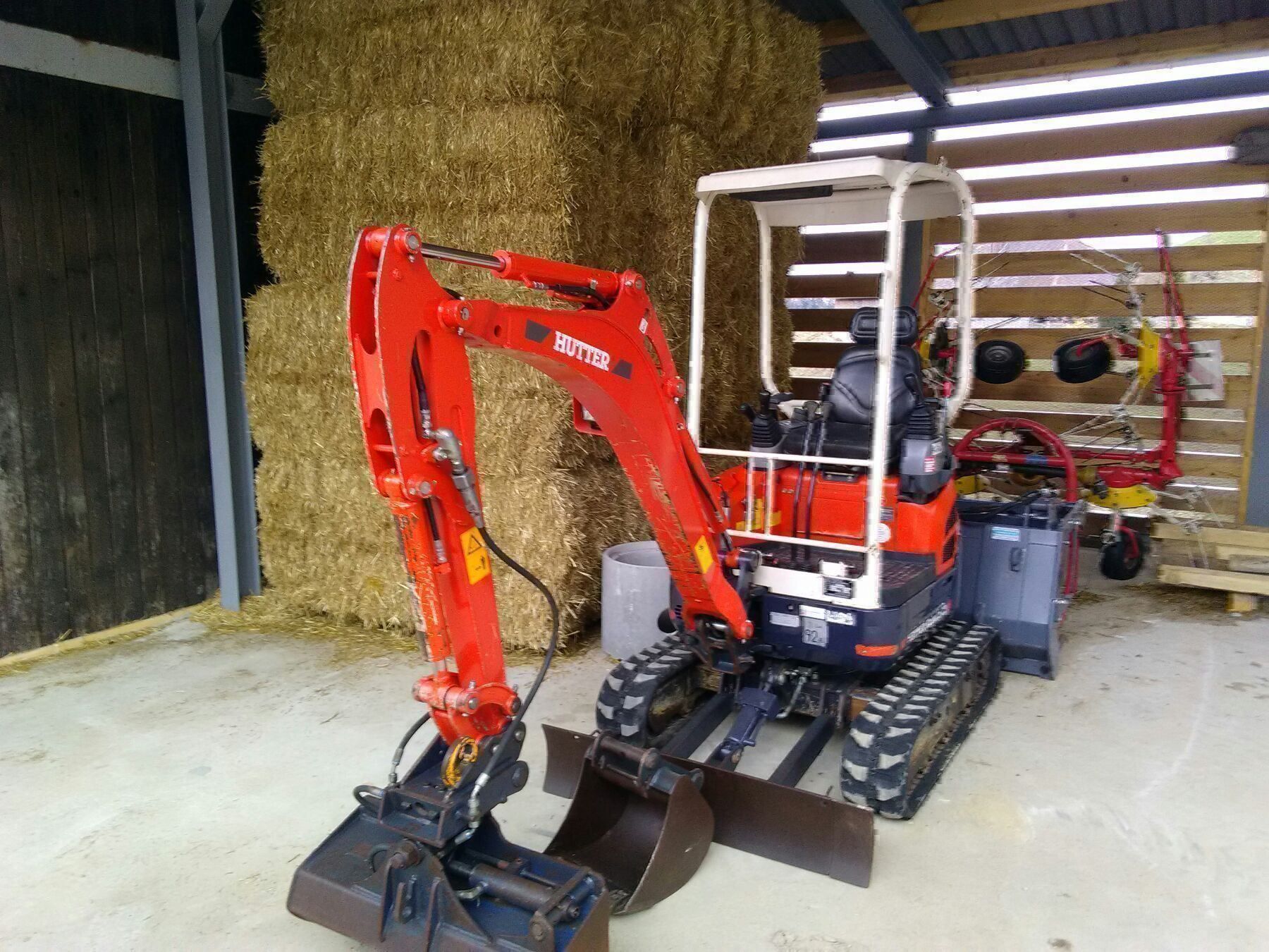 Kubota Escavatori: BAGGER 1.7 TO MIETEN – Usato da Biembach im Emmental venduto da Daewoo75