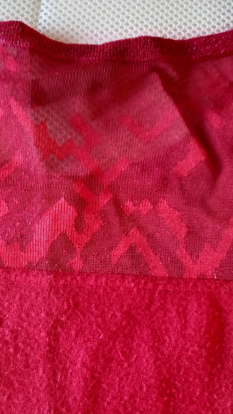 Guess Maglioni & Felpe: Cardigan  Guess, taille S – Usato da La Chaux-de-Fonds venduto da Boutique333 3