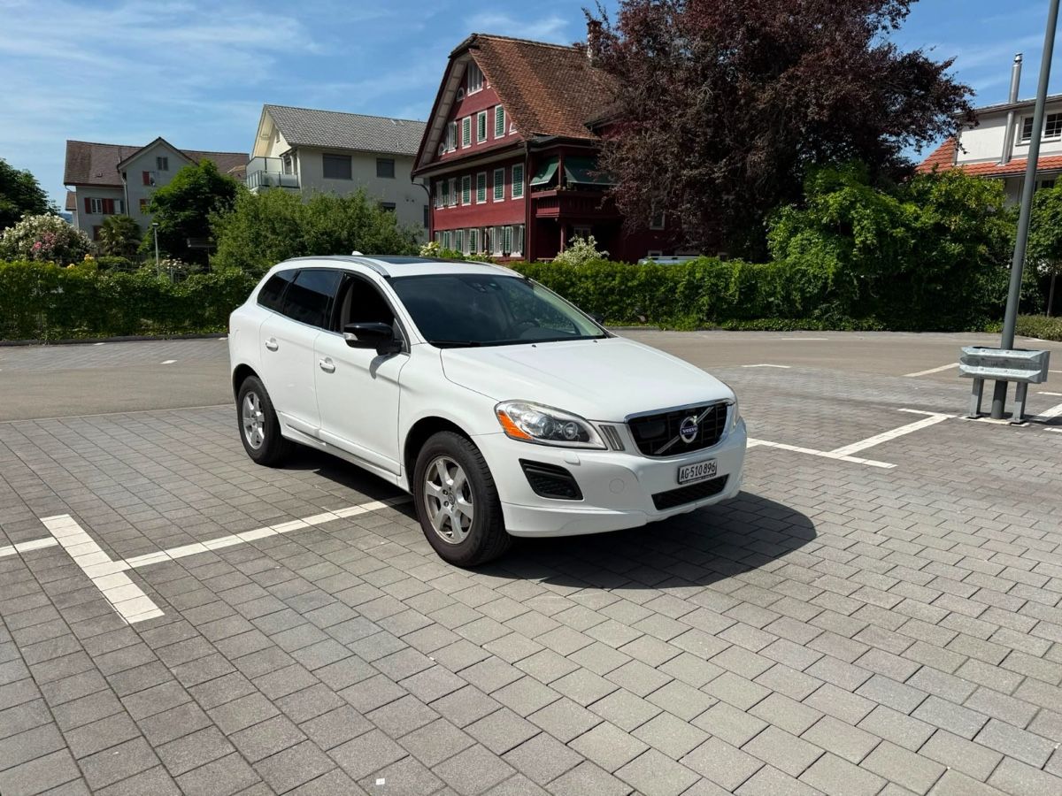 Volvo Automobili: Volvo XC60 D5 AWD – Usato da Arth venduto da Cirica 2