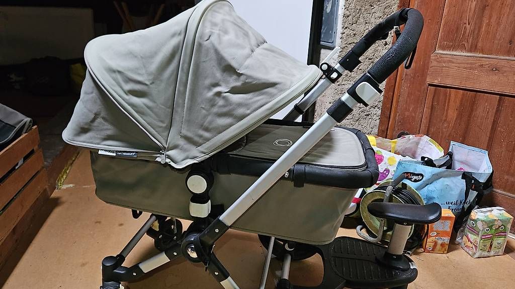 Bugaboo Poussette: Poussette Bugaboo avec avec divers accessoires – D'occasion à Yvonand par Steve.Gander
