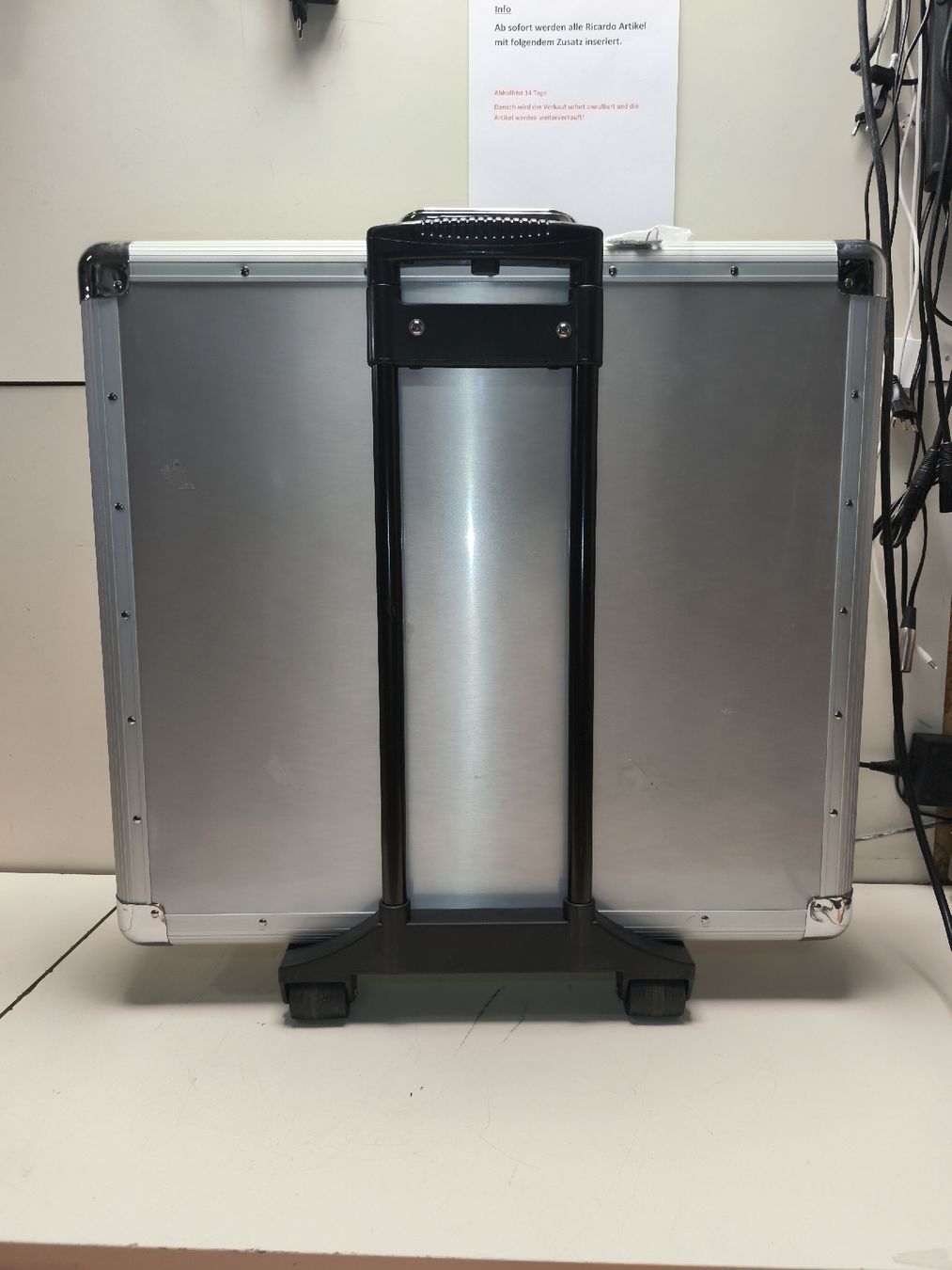 Valises de voyage: Reloop Flightcase mit Rollen Silber(em329) – D'occasion à Künten par Schnaepplihuus 2