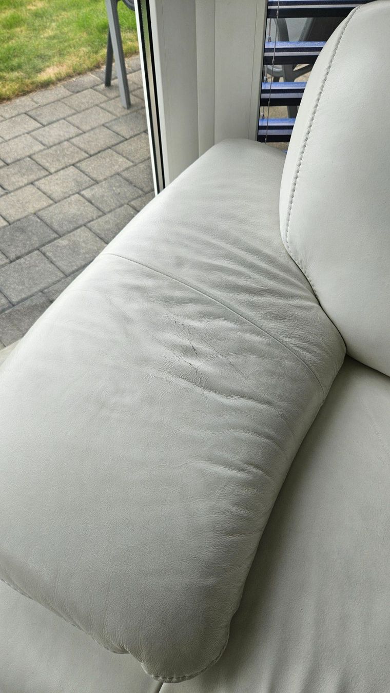 Divani: Echtleder-Sofa weiss 2-Plätze – Usato da Toffen venduto da mcurs00 3