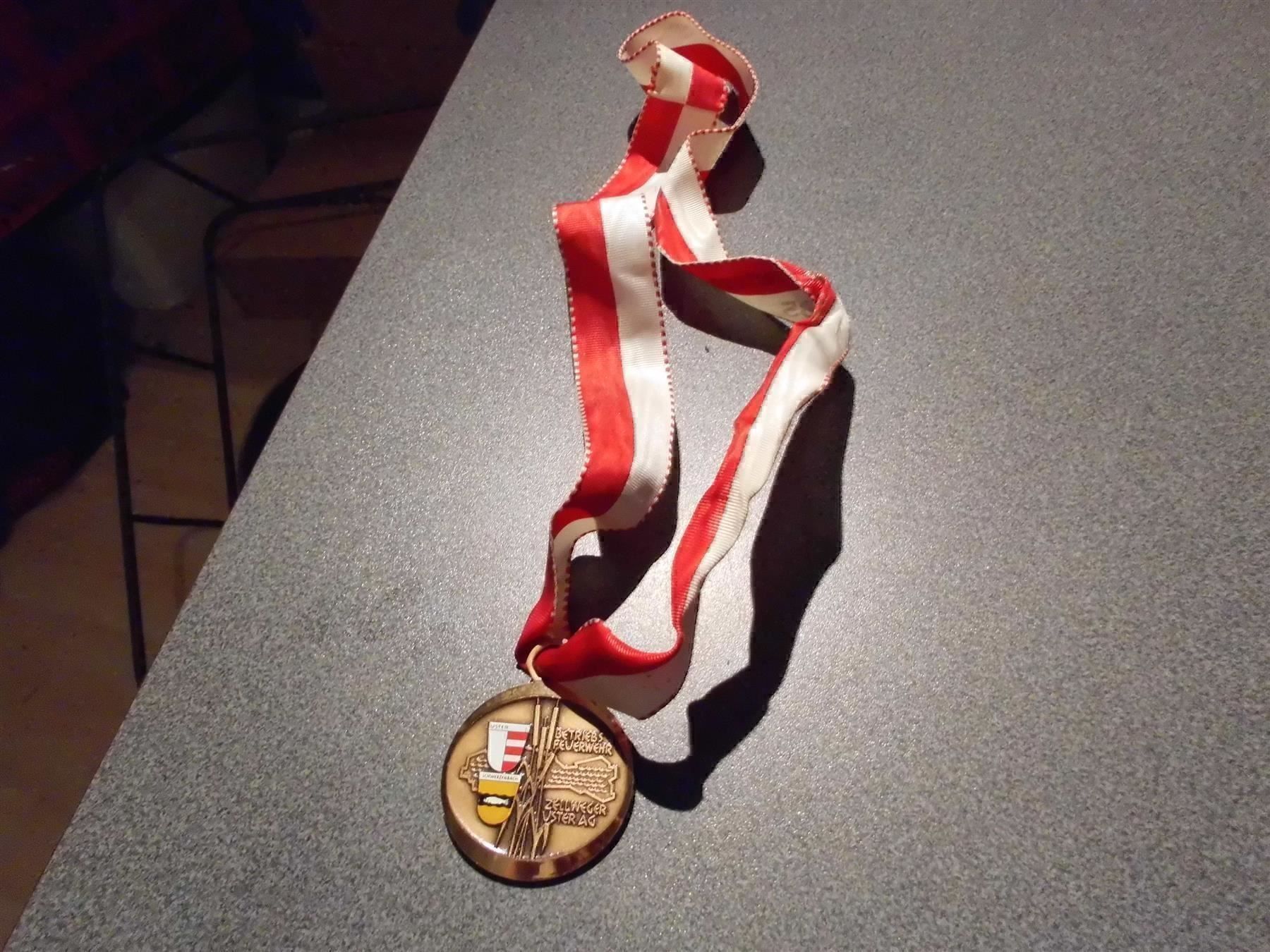 Medaillen: Medaille  ZAG Wandertage 1985 – Gebraucht aus Zürich von Motzkuh