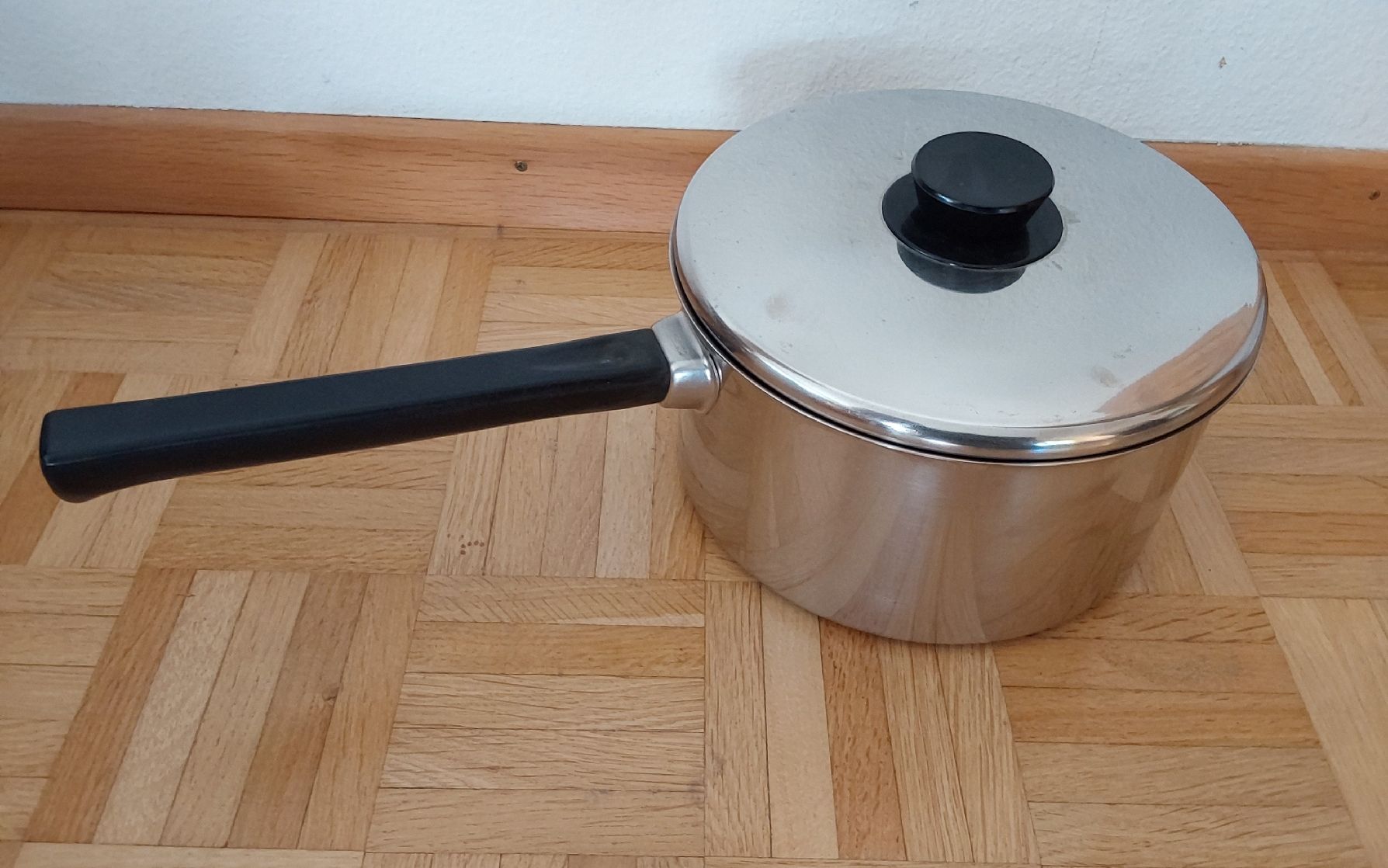 Padelle: Chromstahlpfanne mit Deckel Silcro 22 – Usato da Köniz venduto da scopello12 4