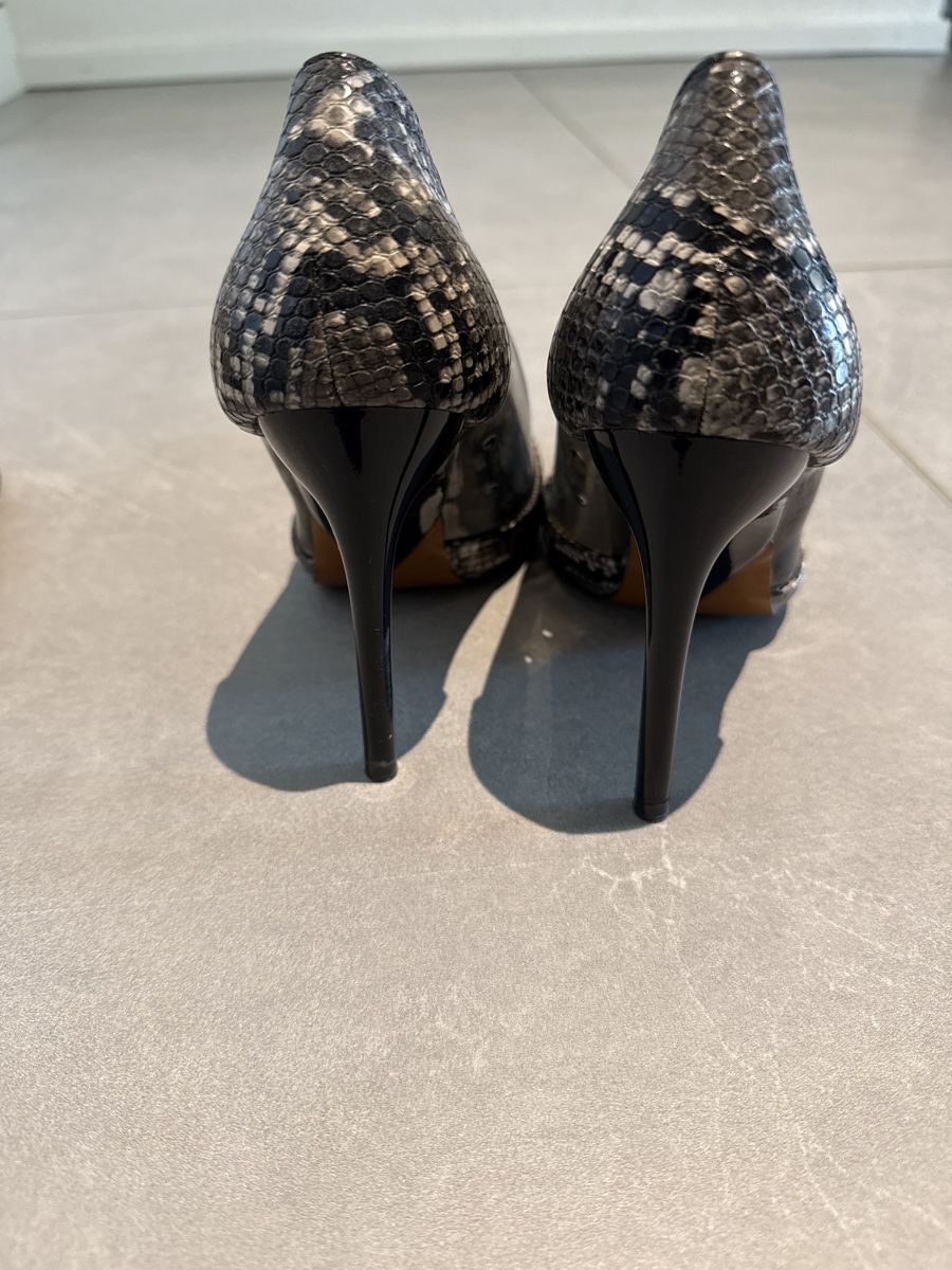 Zara Scarpe da donna: Escarpins motif serpent – Nuovo (secondo la descrizione) da Fribourg venduto da Mya_Asb 3