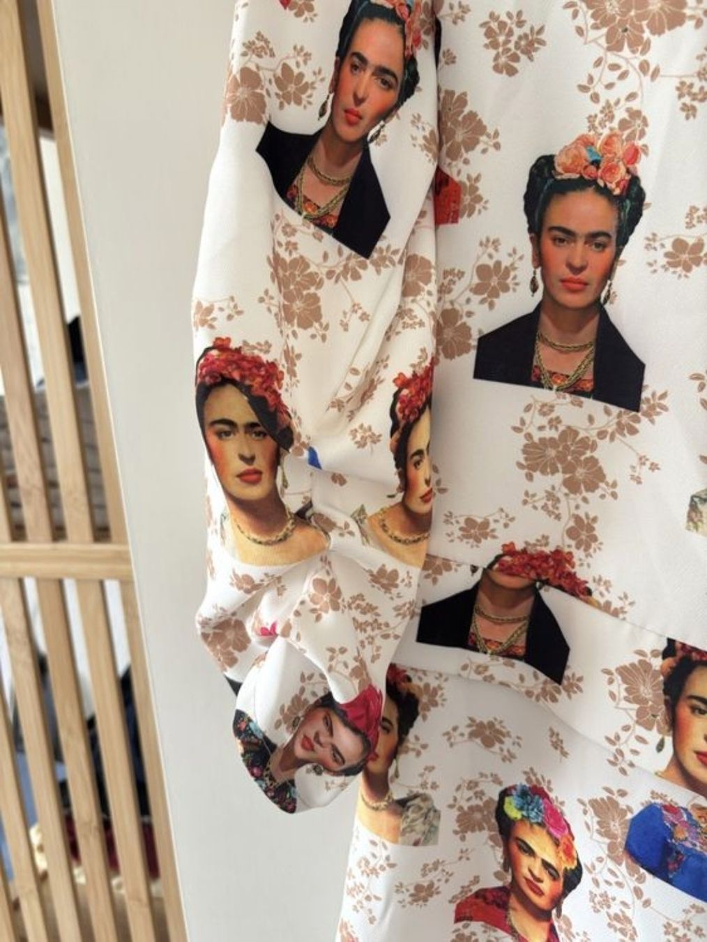 Giacche: Blazer Frida Kahlo – Usato da Lausanne venduto da Cognitia 4