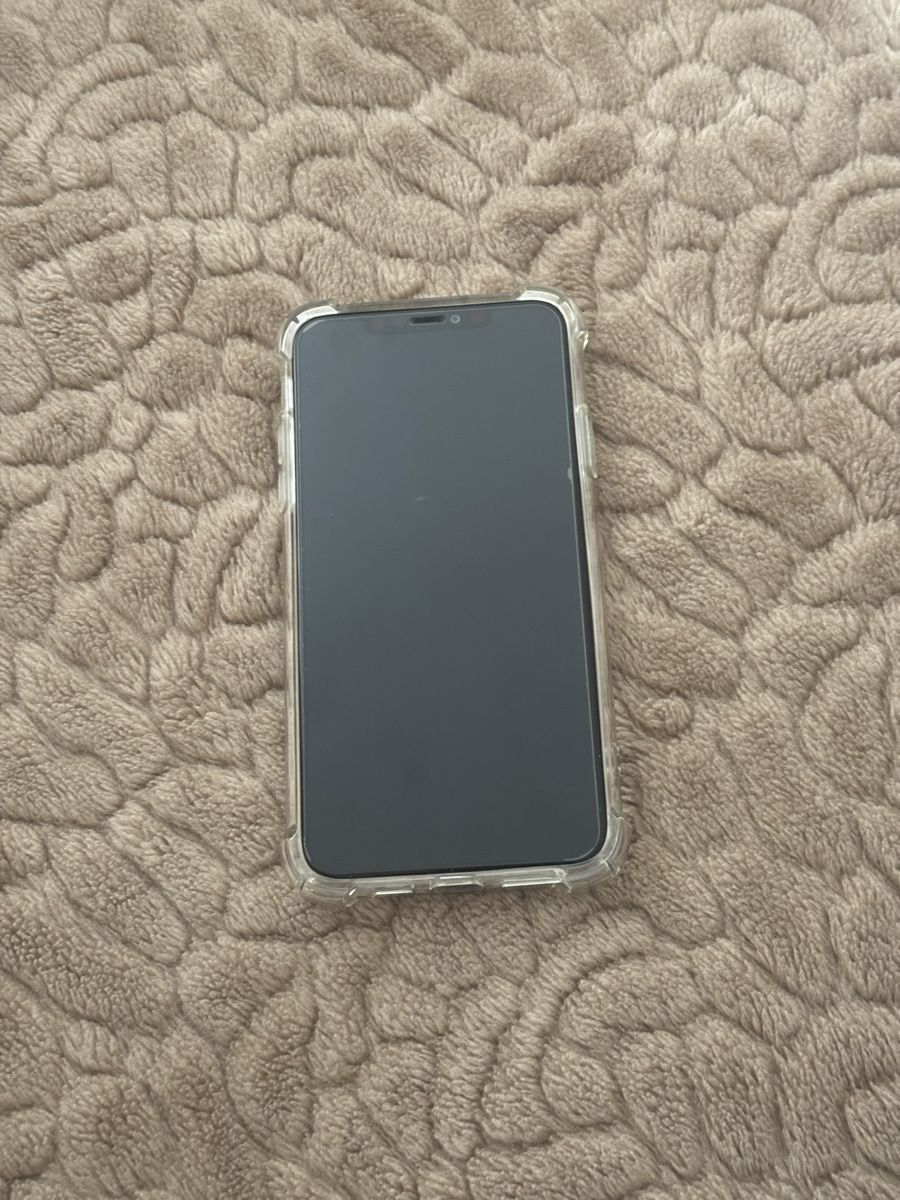Apple Telefoni cellulari / Smartphones: iPhone 11 Pro Max, 64 GB, Silber - Top Zustand! – Usato da Zürich venduto da Bezo.zh 1