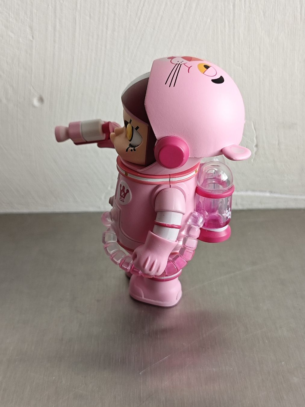Pop Mart Statuette: Mega Space Molly Pink Panther Astronaut Figur – Usato da Mellingen venduto da Krishi 3