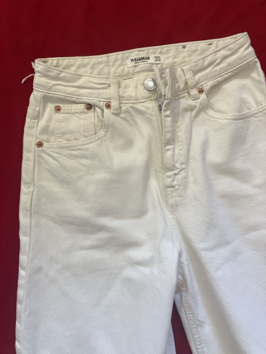 Pull&Bear Jeans: Pull&Bear Jeans Weiss Grösse 34 neuwertig – D'occasion à Muralto par jac_hkz5 2