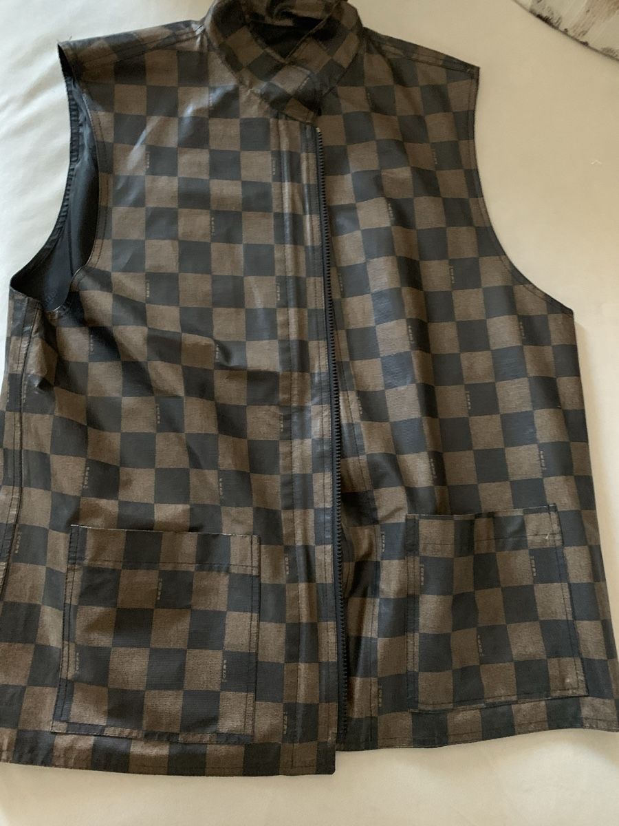 Fendi Gilet & Giacche: Fendi damengilet – Usato da Bergdietikon venduto da zor_856j 1