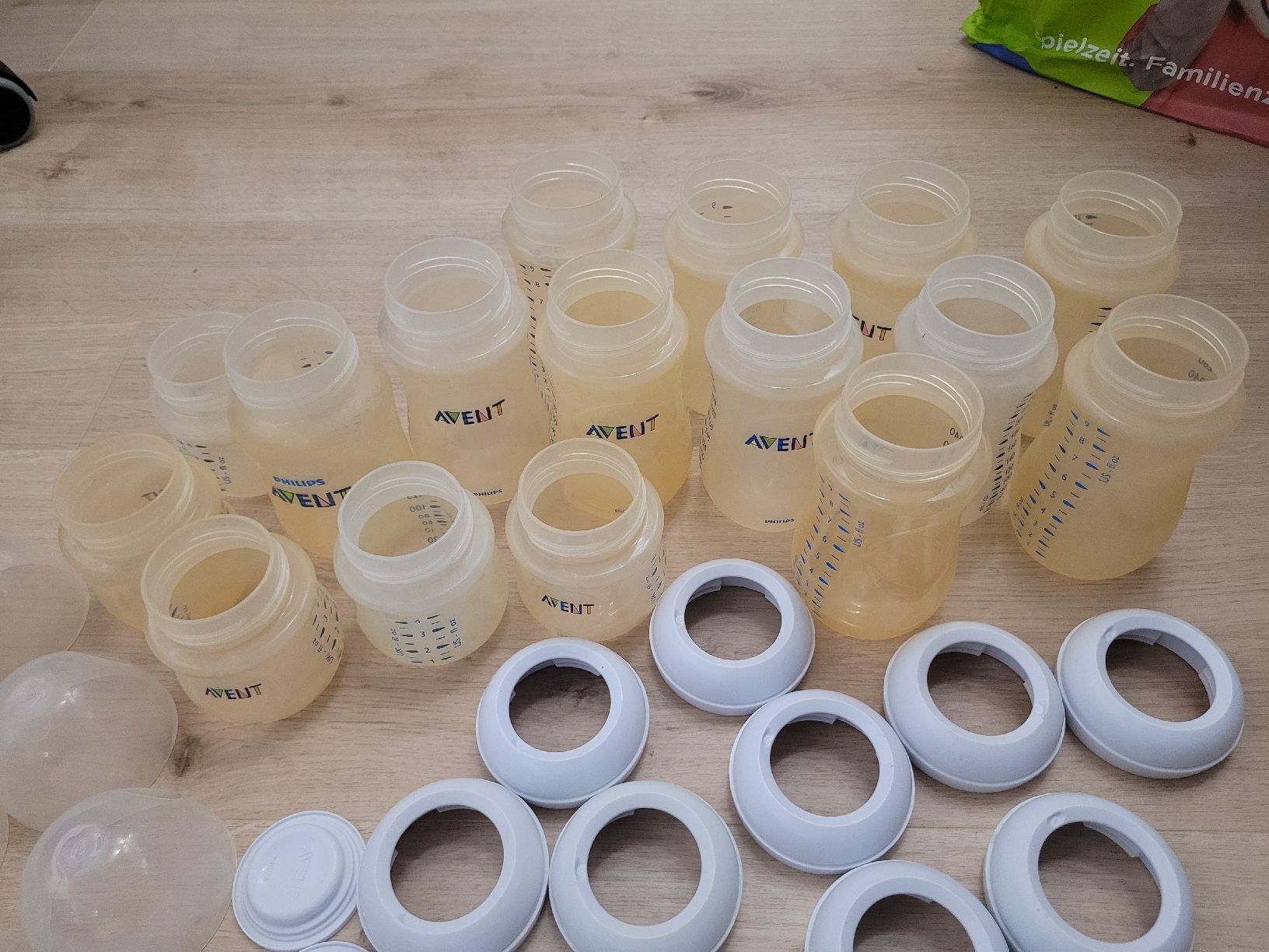 Avent Pasti del neonato: grosses Set avent Shoppen – Usato da Lupsingen venduto da sta_wgg5 1