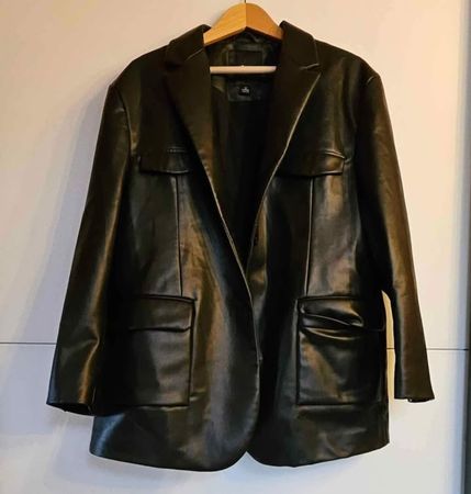 Schwarzer Kunstleder Blazer oversized M