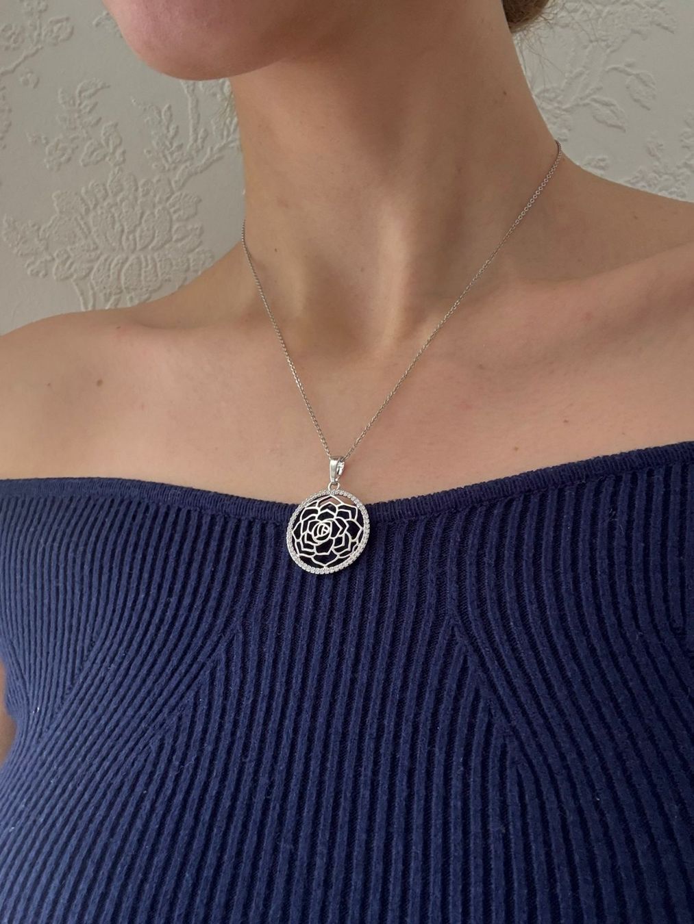 Catenine: Rose Halskette – Nuovo e nell'imballaggio originale da Biglen venduto da goz_h8dv 1
