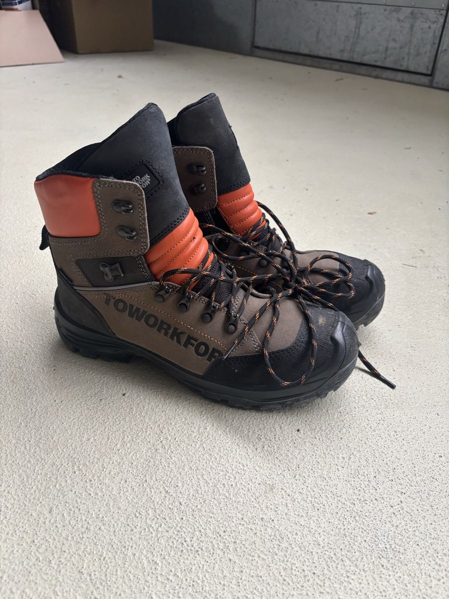 Scarpe da uomo: TOWORKFOR S3 Arbeitsschuh  – Nuovo (secondo la descrizione) da Embrach venduto da lukaseckert 1