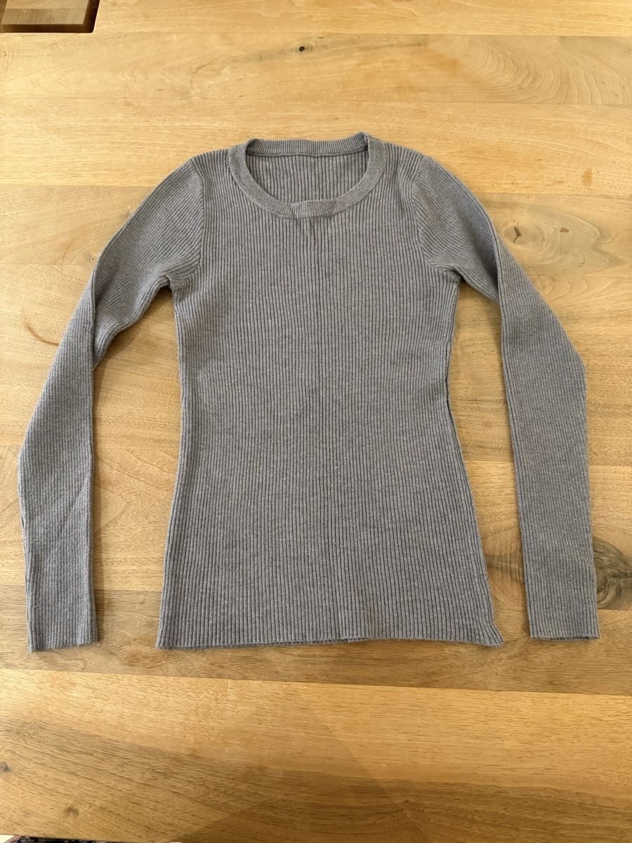 Maglioni & Felpe: Long sleeve pullover – Nuovo (secondo la descrizione) da Adliswil venduto da Marjin