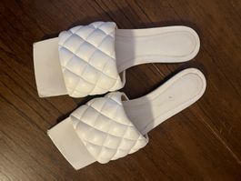 Bottega Veneta Sandalen Weiss Groesse 38.5 gebraucht