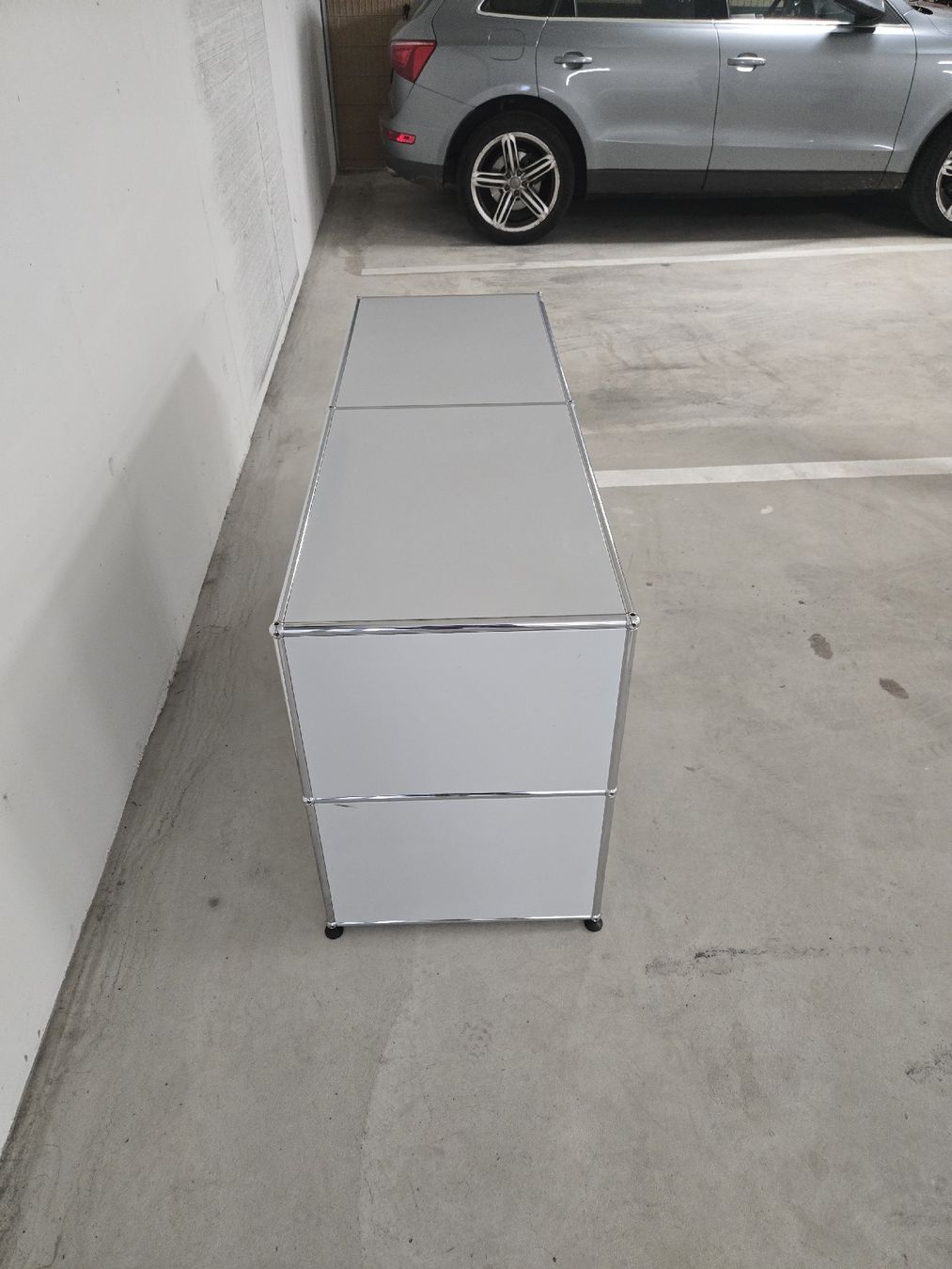 USM Commodes: Vitra USM Haller Sideboard  mit Schubladen – D'occasion à Basel par Moebeloutlet1 4