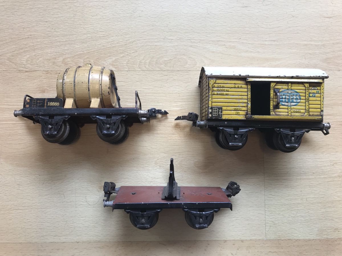 Märklin Modelleisenbahnen: Märklin Wagen Spur 0 – Gebraucht aus Zürich von Kiron
