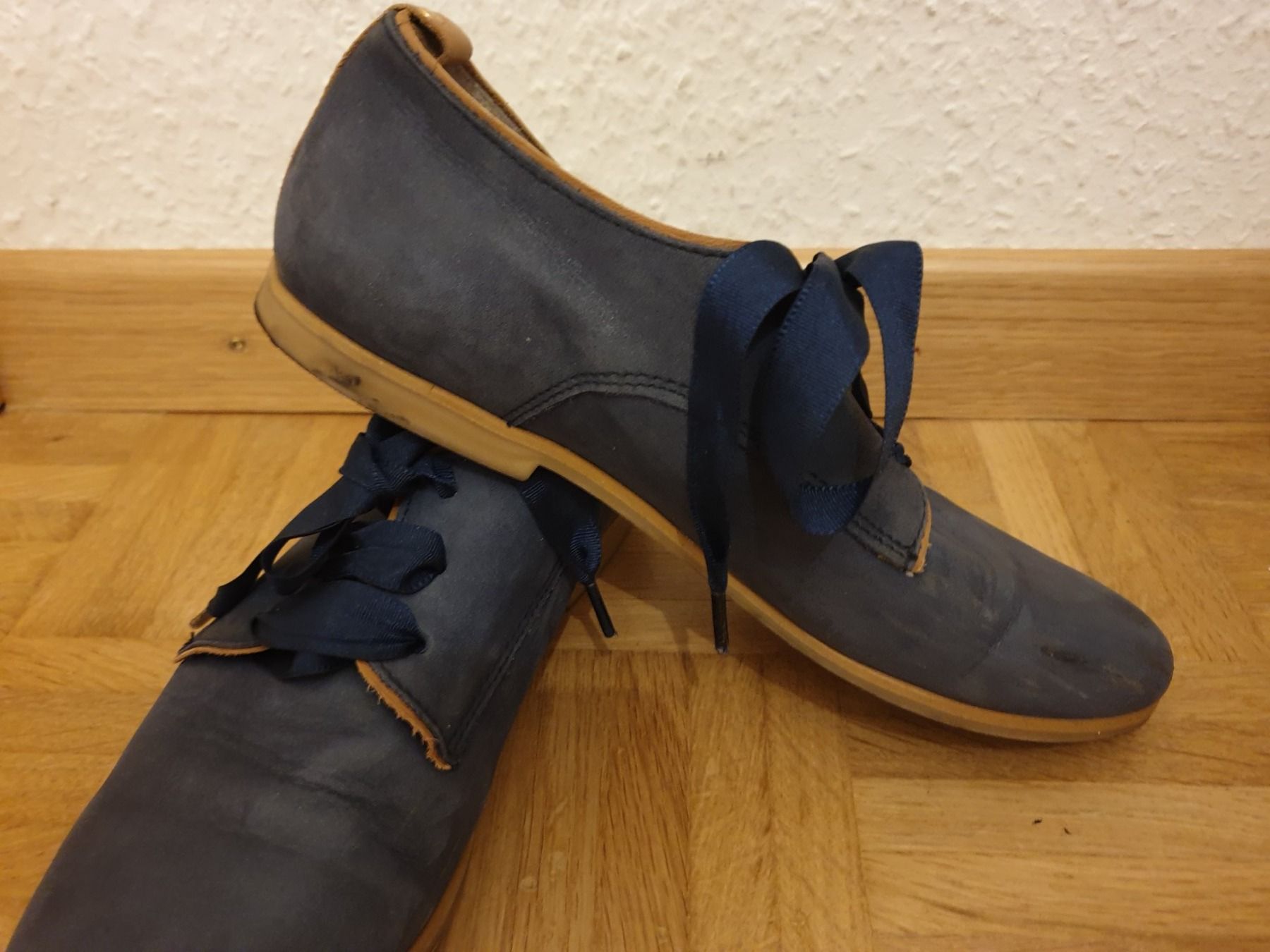 Scarpe da donna: Chaussure basse à lacets, 36, cuir – Usato da Neuchâtel venduto da Verenas12 2