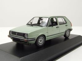 VW Golf II 4-Türer Phase I 1983-1987 silber-grün met.   1:43