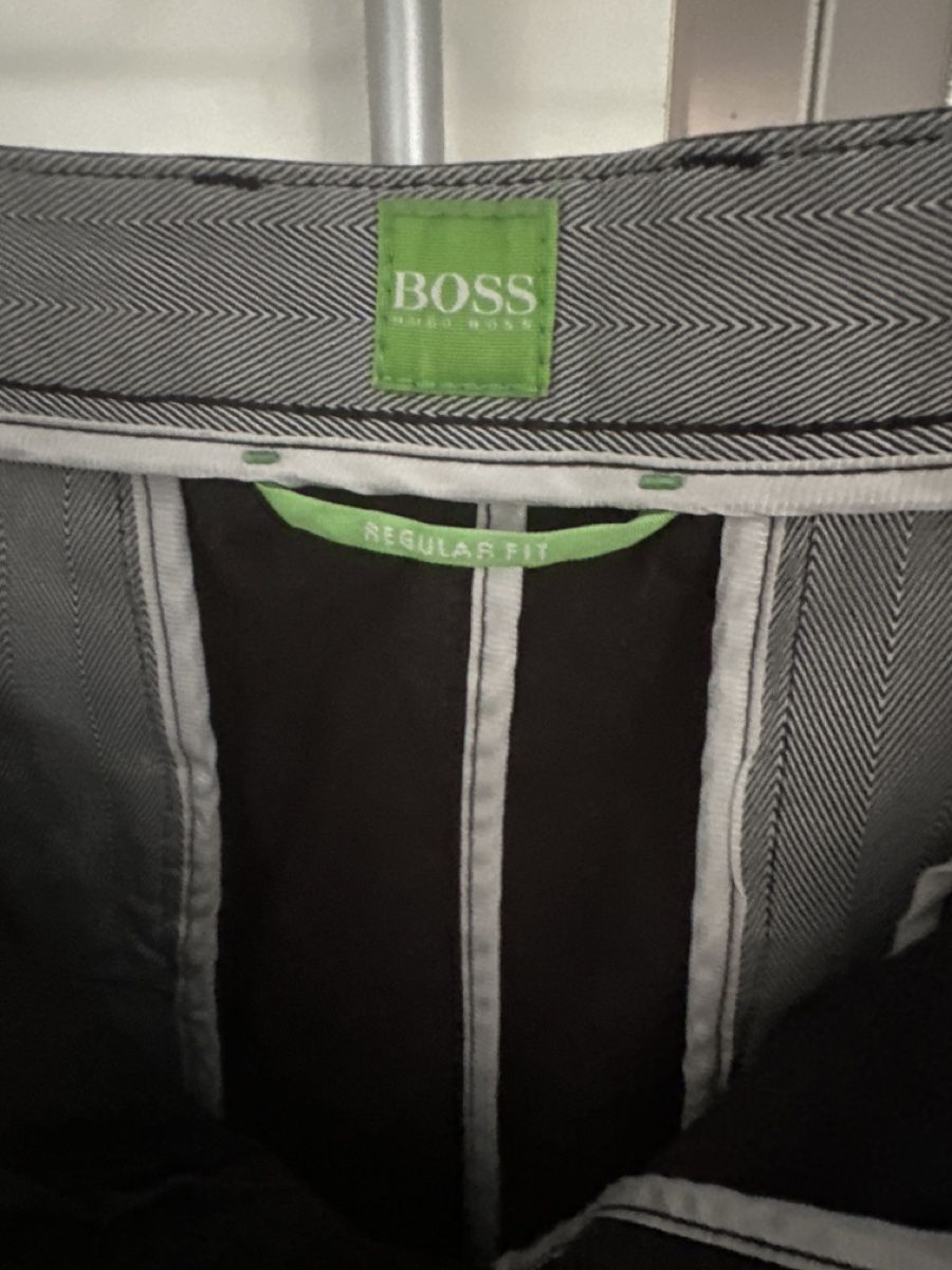 Hugo Boss Pantaloni: Boss Shorts – Usato da Baar venduto da Esavi 1