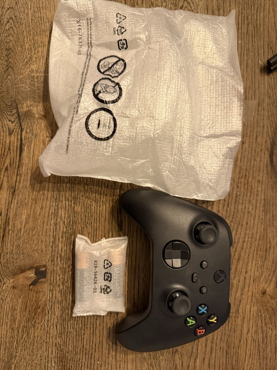 Microsoft Konsolen: Xbox Series X / Samsung G7 / Elite 2  – Gebraucht aus Aadorf von Apoly 7