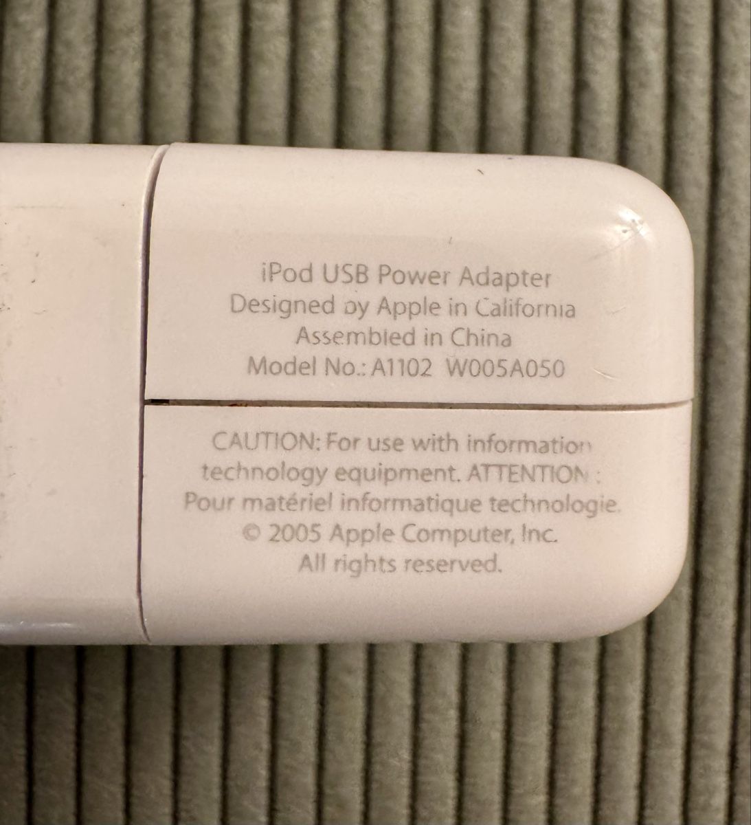 Apple Unità & Adattatore: Apple iPod USB Power Adapter A1102  – Usato da Niederwangen BE venduto da Schatam 4