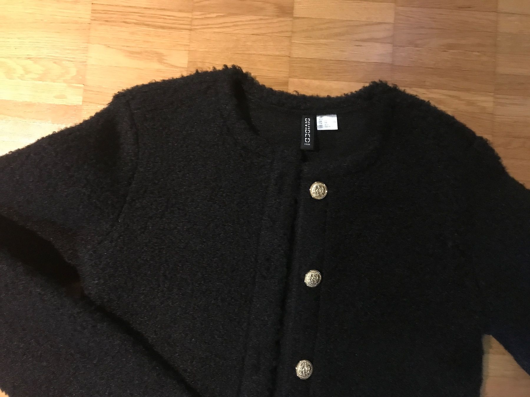H&M Giacche: Flauschiges schwarzes Jäckli Gr XS – Nuovo (secondo la descrizione) da St. Margrethen SG venduto da kellenbh 1