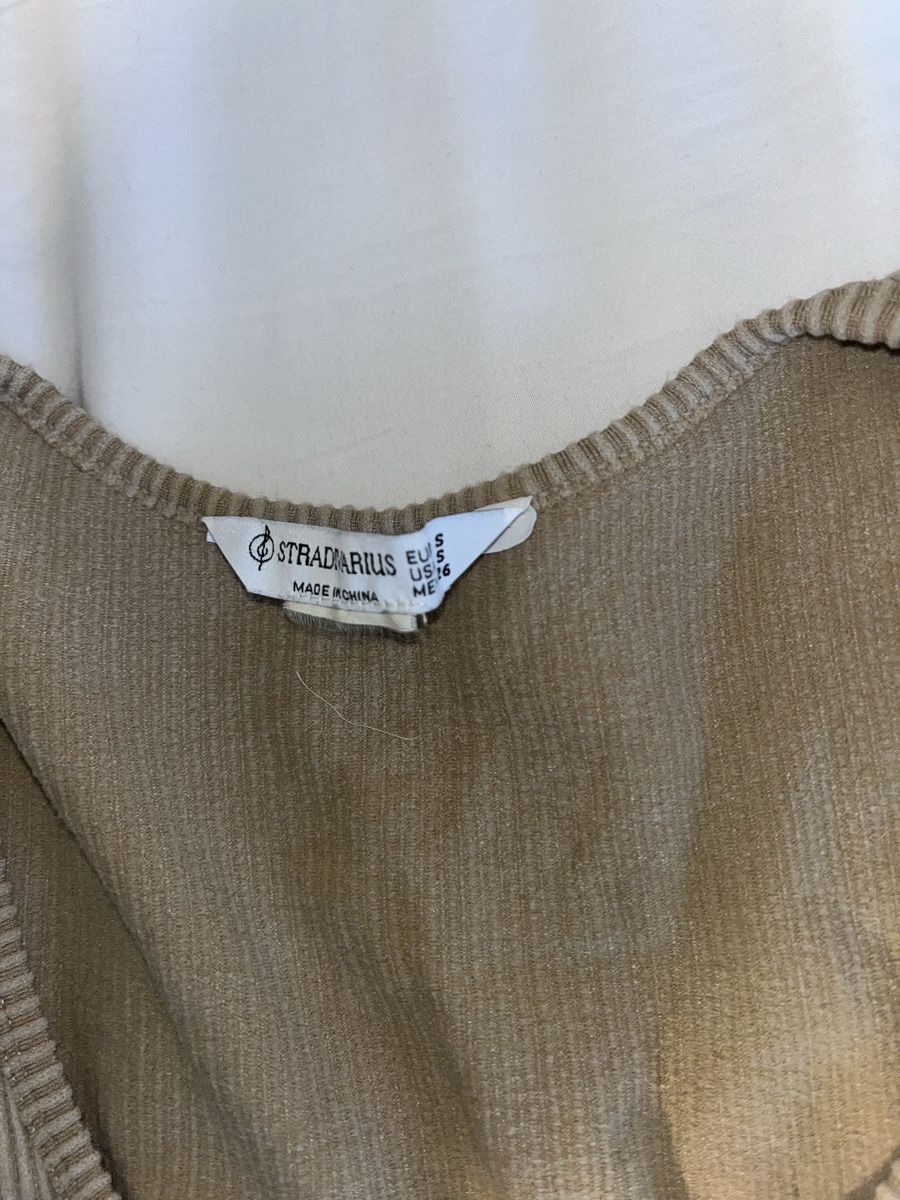 Stradivarius Top: Beige crop top – Usato da Pully venduto da ari_78pk 2