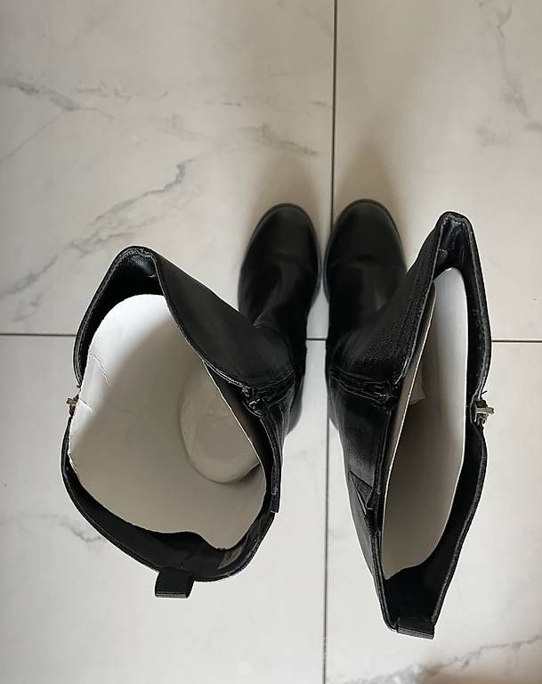 Scarpe da donna: Stivali neri in pelle 37  – Usato da Locarno venduto da ste_8rjr 4