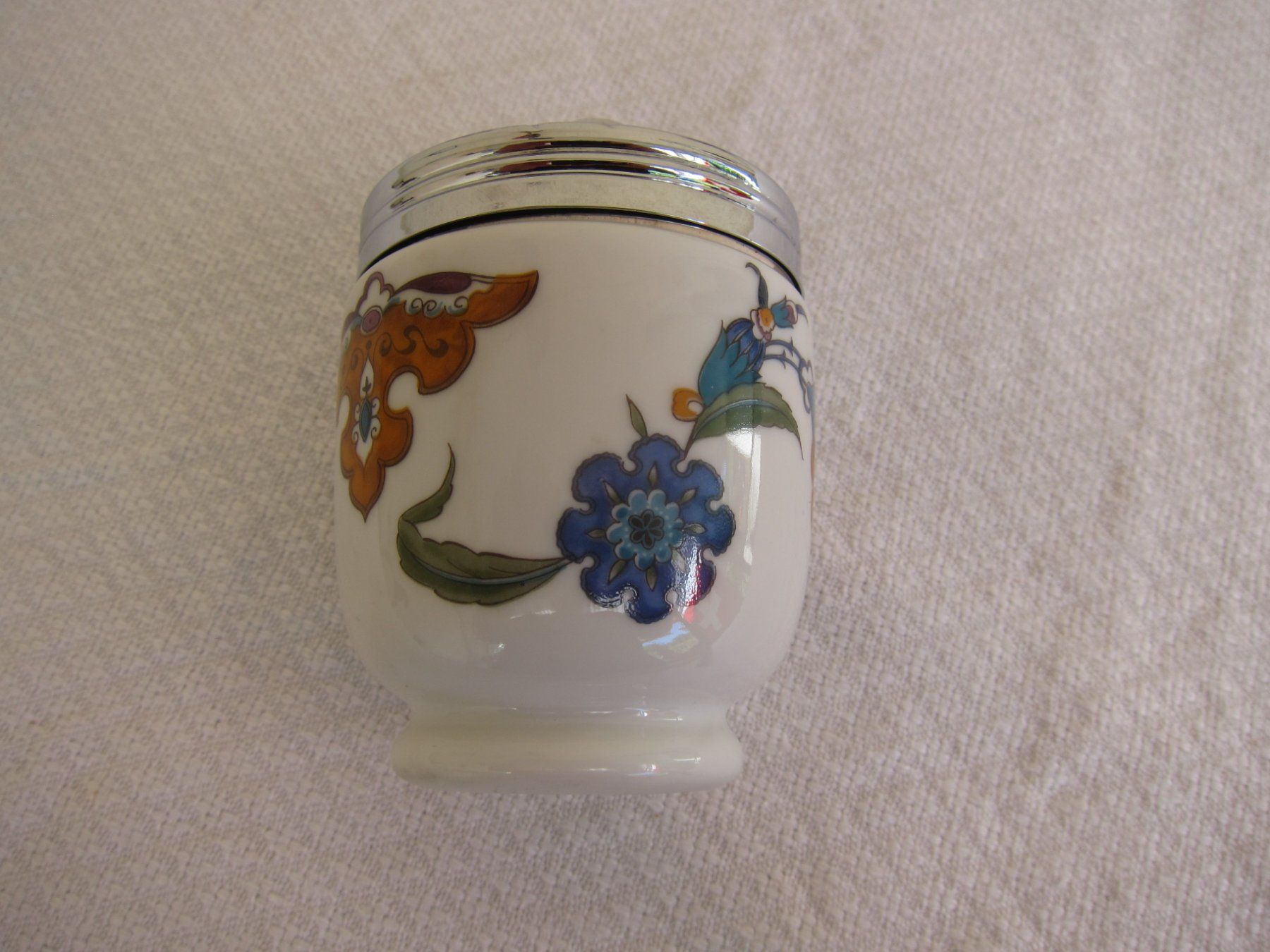 Autre vaisselle: Eggcoddler Royal Worcester 3er Set Blumenmuster – D'occasion à Regensdorf par Eri8057 1