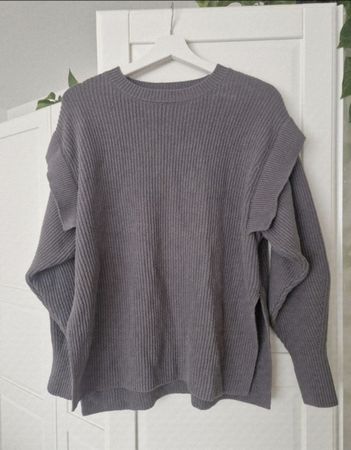 Grauer Strickpulli aus Japan, Gr. S