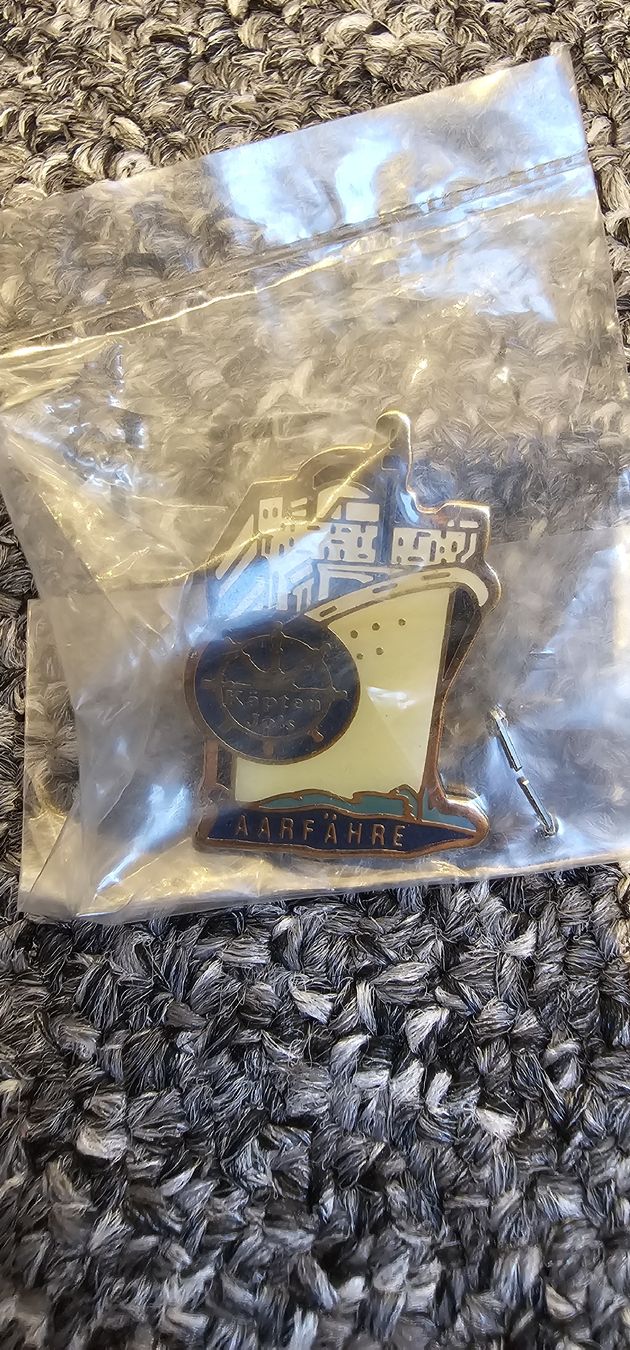 Placchette & Badge: PIN's Eine ganze Kiste voll!! – Nuovo (secondo la descrizione) da Biberstein venduto da Sammler74 6