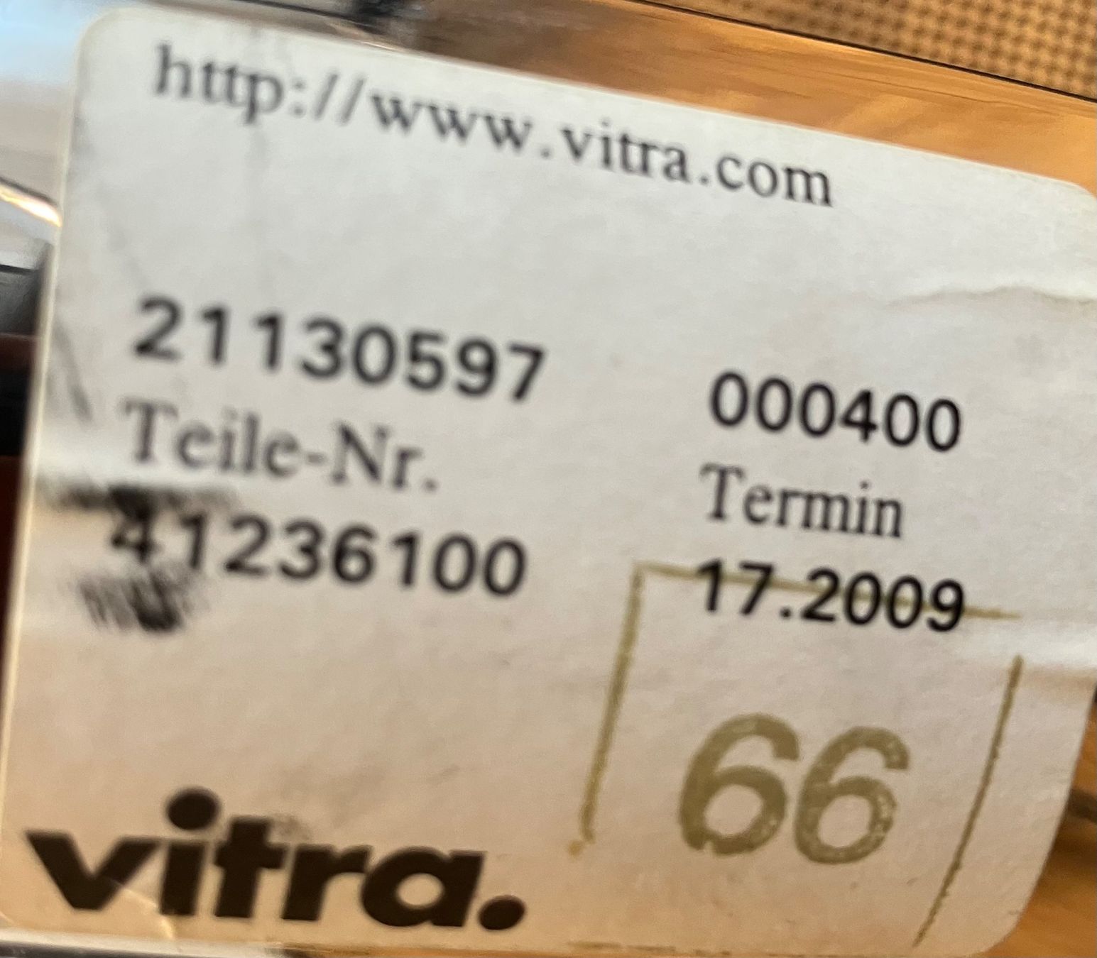 Vitra Sedie: 5 Stk. Vitra Eames EA 108 Aluminium Chair Netz – Usato da Luzern venduto da Lula_19 5