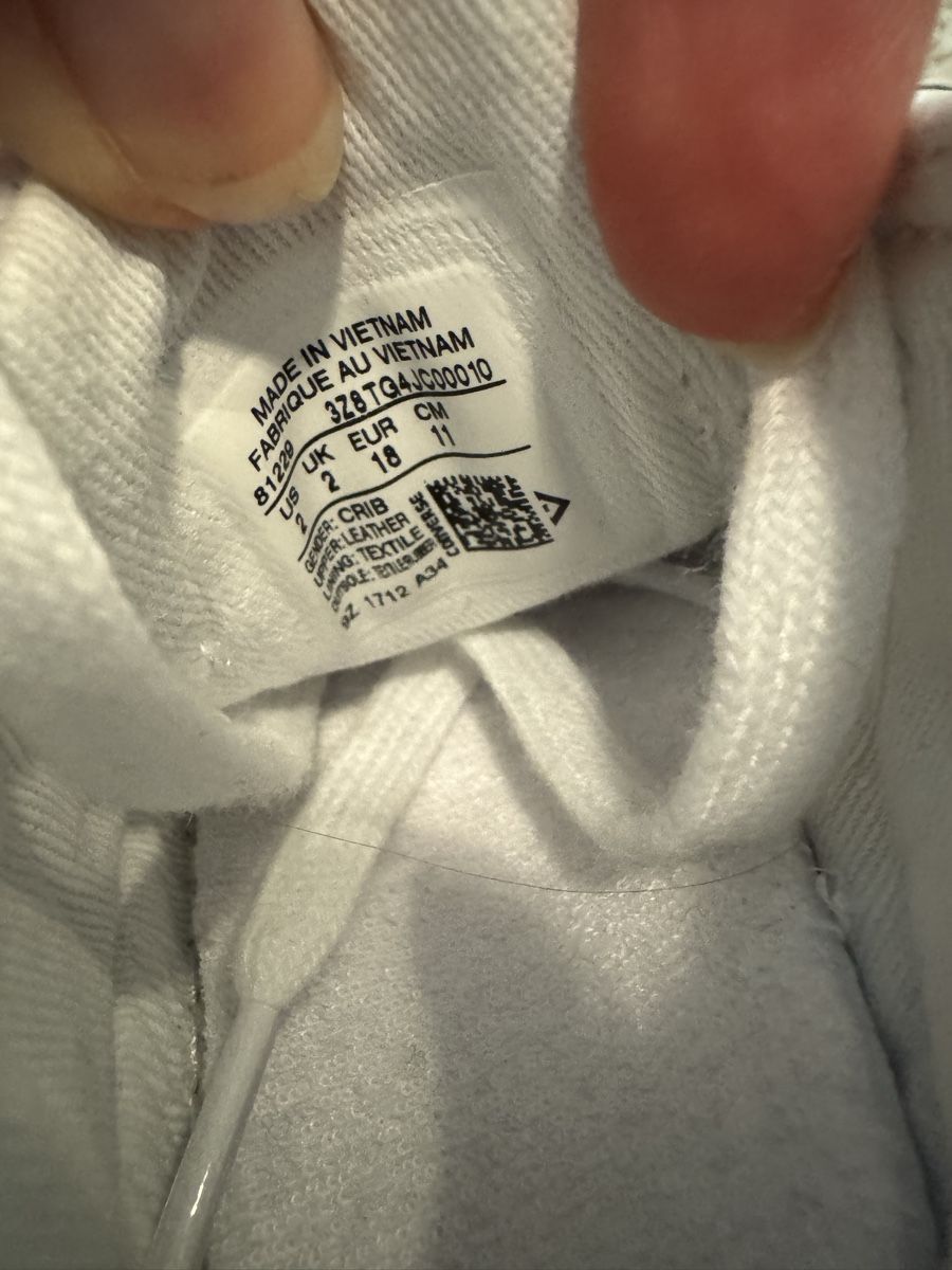 Converse Scarpe per ragazzi: Converse Baby Schuhe weiss Gr. 18 – Usato da Küsnacht ZH venduto da ToddyGinger 1