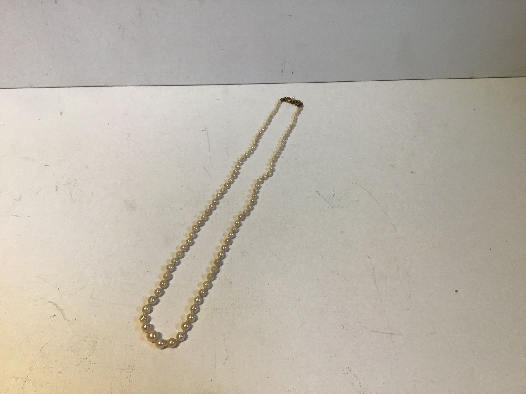 Catenine: Antike Perlenkette mit Goldverschluss – Usato da St. Gallen venduto da Goldlilly 7