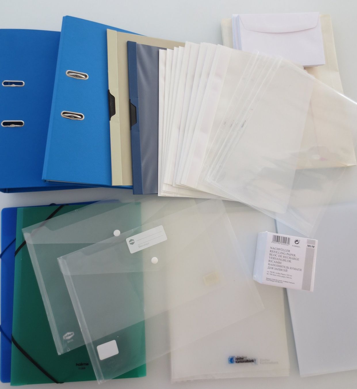 Raccoglitori: Grosses Büromaterial-Set, Ordner, versch. Mäppli, Couvert... – Usato da Aeugst am Albis venduto da murmeli2
