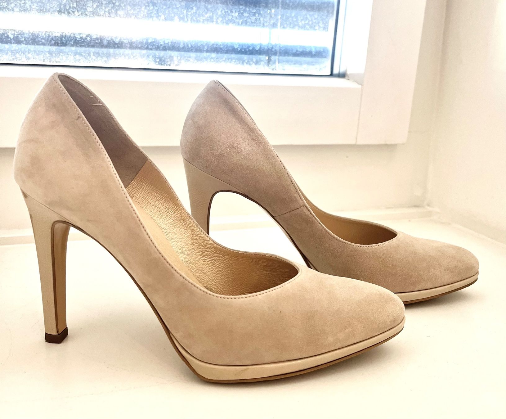 Kaiser Scarpe da donna: Peter Kaiser Pump 39 Beige – Usato da Basel venduto da When99