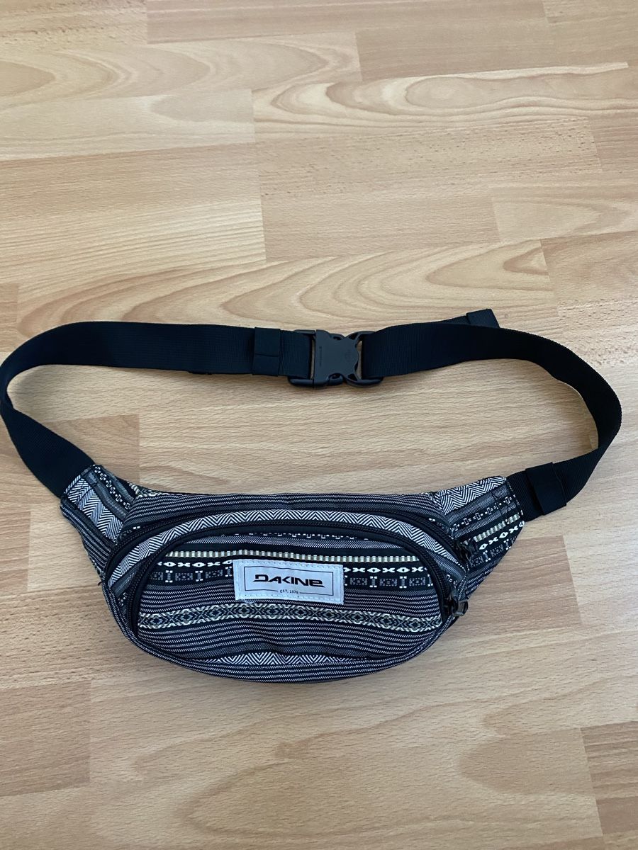 Dakine Sacs: Bauchtasche – D'occasion à Boll par schueleli